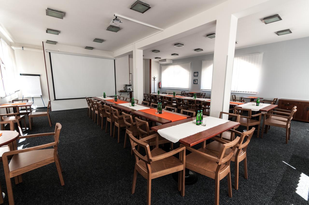 Hotel Slunecni Dvur Brno Luaran gambar