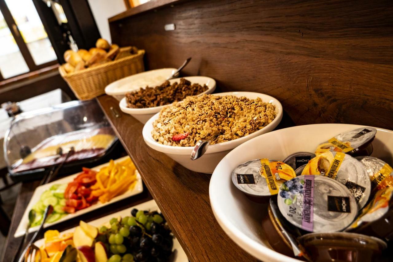 Hotel Slunecni Dvur Brno Luaran gambar