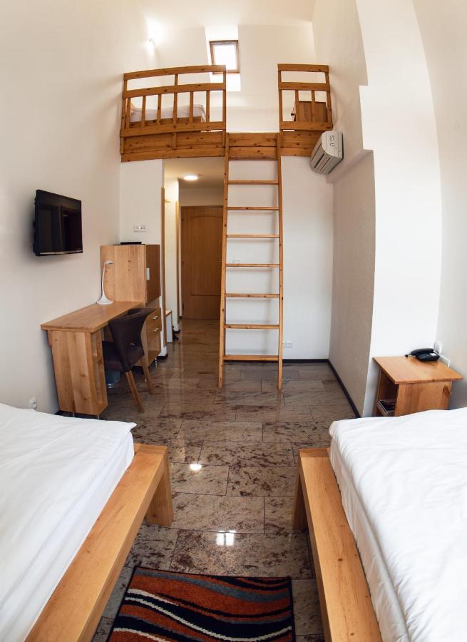 Hotel Slunecni Dvur Brno Luaran gambar