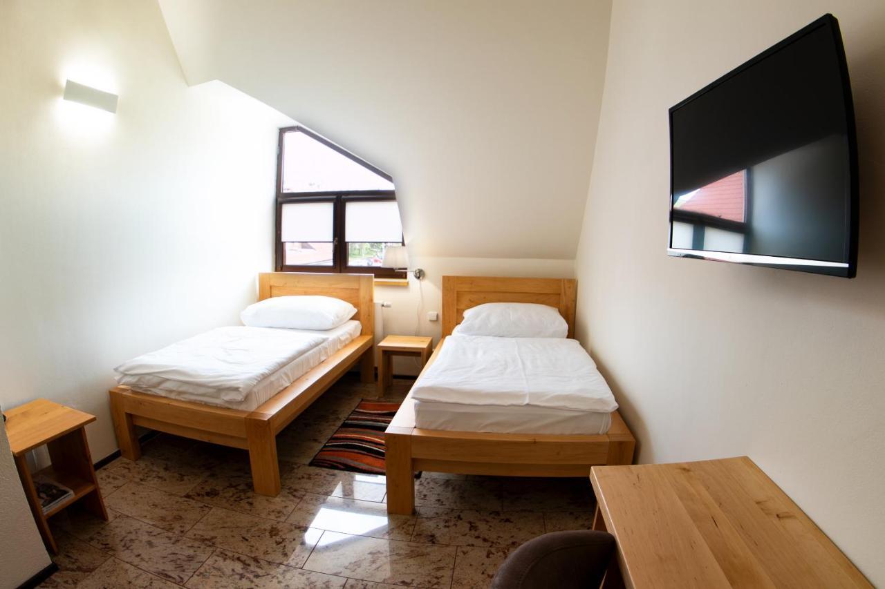 Hotel Slunecni Dvur Brno Luaran gambar
