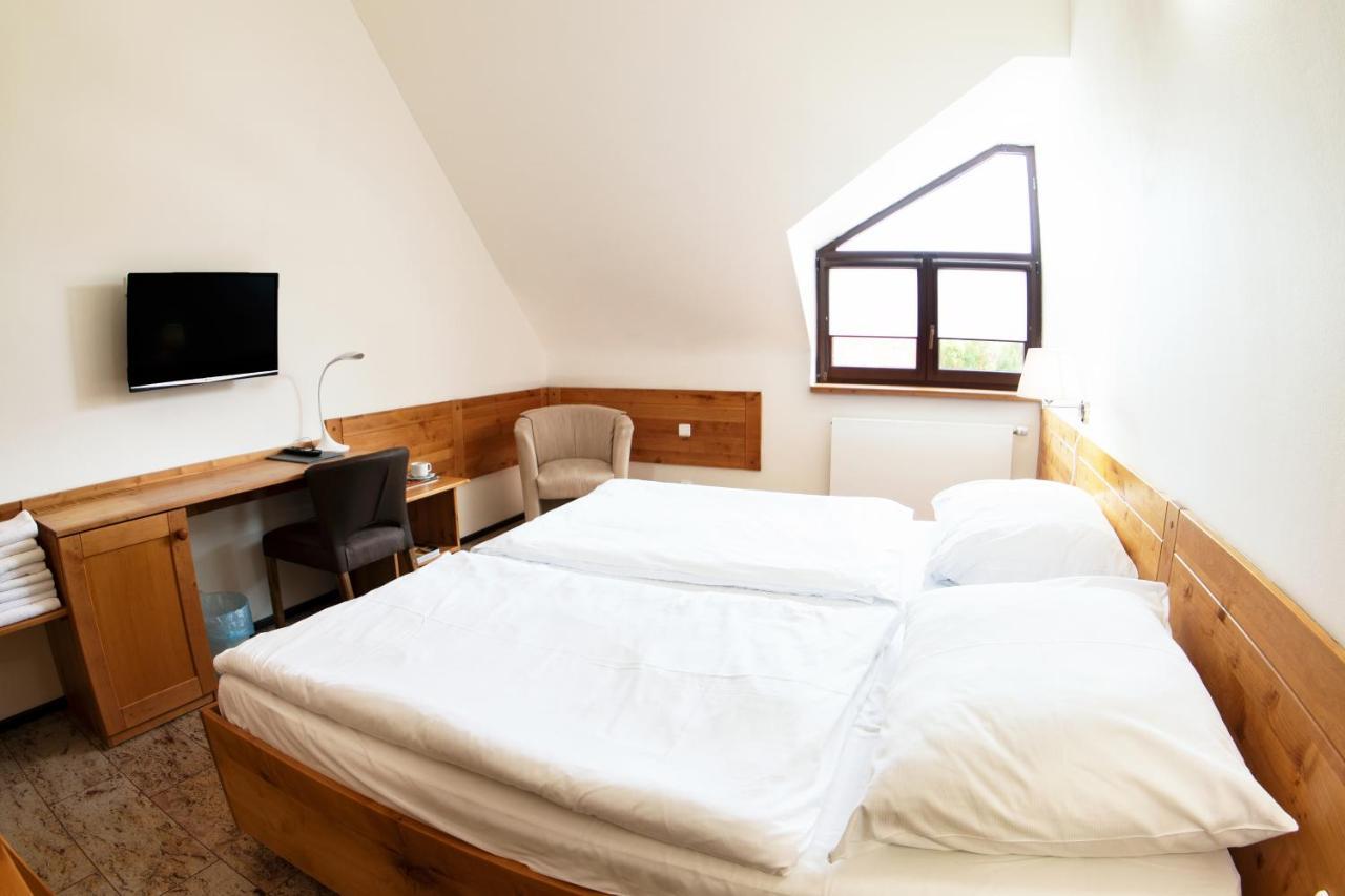 Hotel Slunecni Dvur Brno Luaran gambar